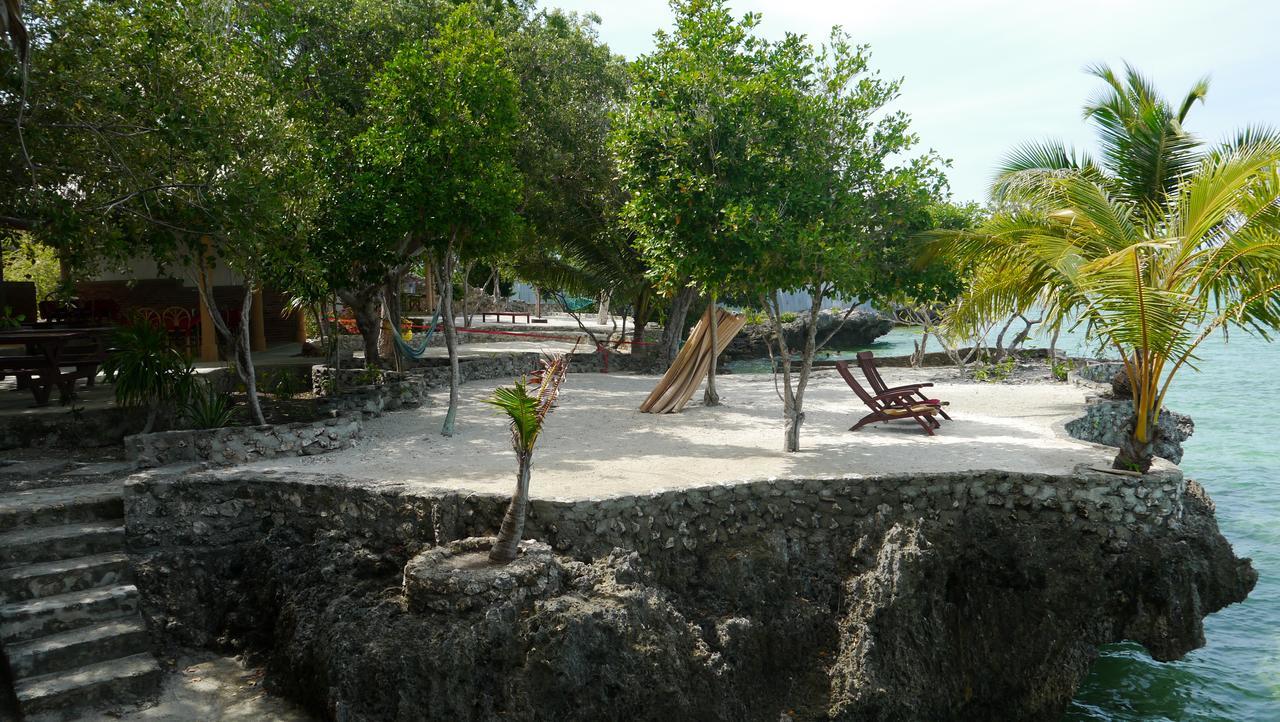 Moalboal T Breeze Coastal Resort Eksteriør bilde