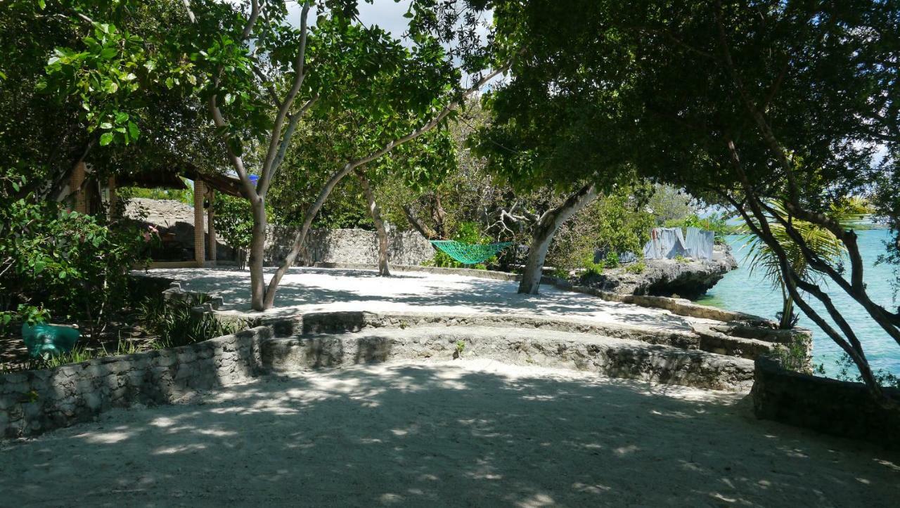 Moalboal T Breeze Coastal Resort Eksteriør bilde